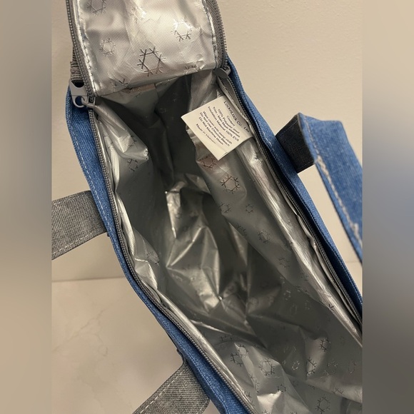 LocknLock Insulated Cooler Tote Bag With Handles - Picture 6 of 7